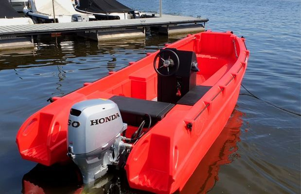 Łódź ratownicza Whaly 435 R